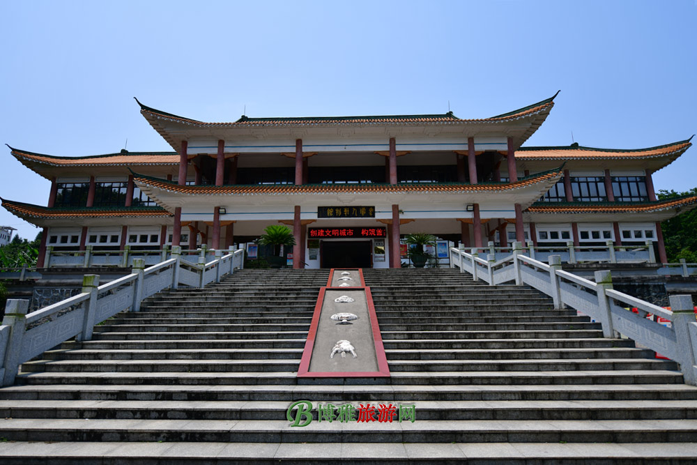 1978꣬еع