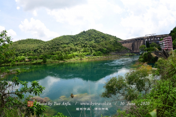 新丰江大坝