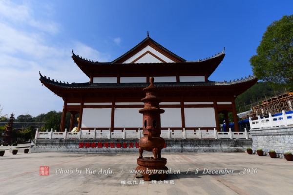 六祖燕岩古寺